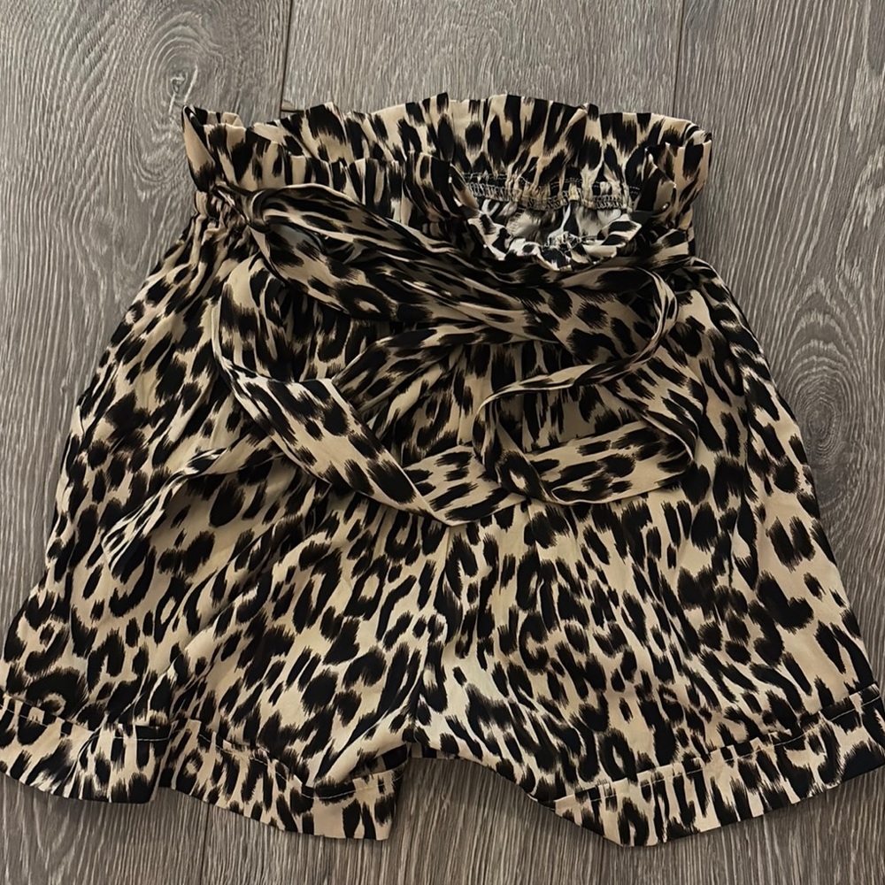 Pink Lily Leopard Print Shorts